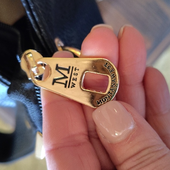 Montana West PU pebble leather black hobo bag with extra zip pouch - Picture 8 of 11